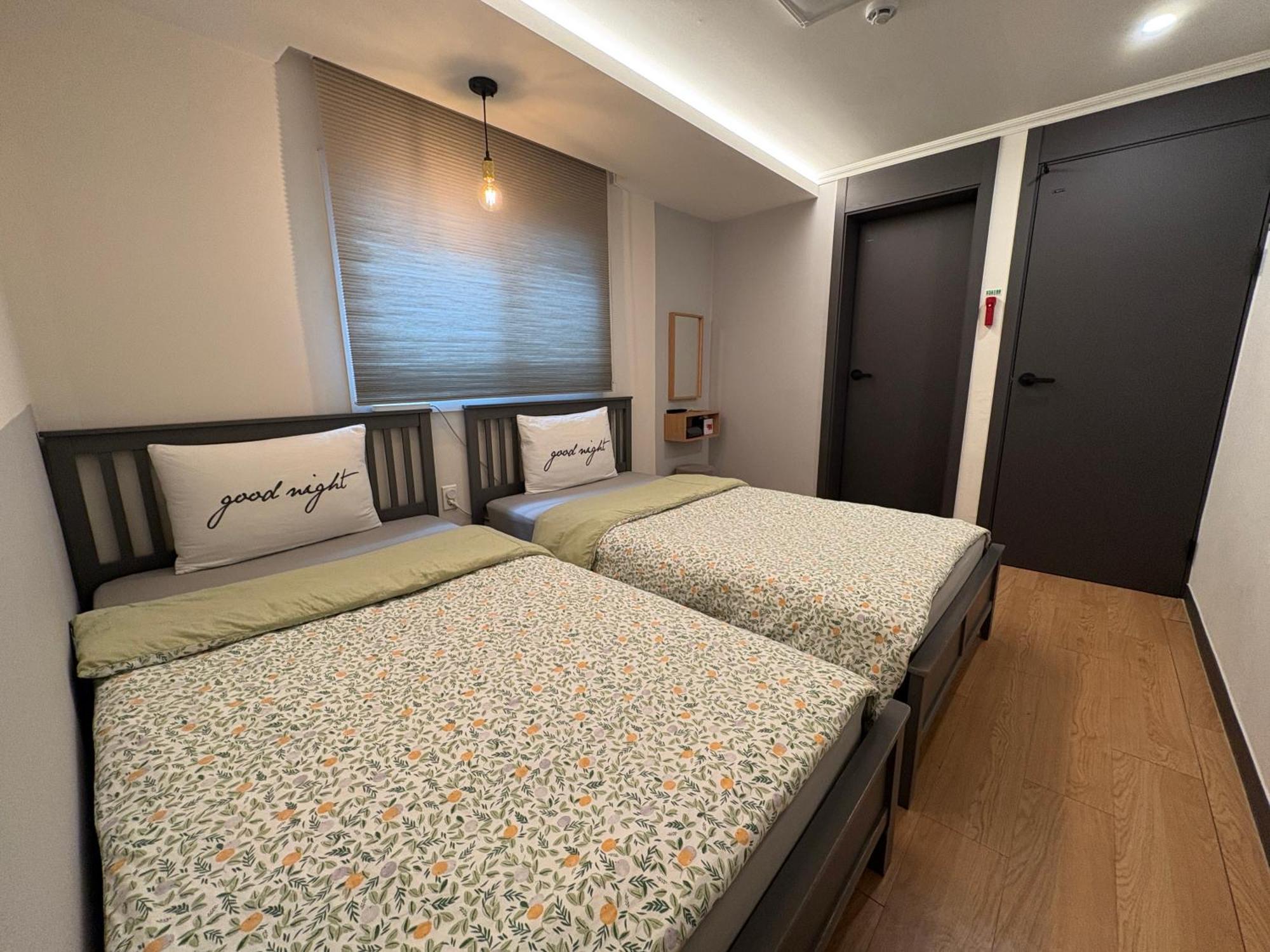 Heima Guesthouse Hongdae Сеул Екстериор снимка